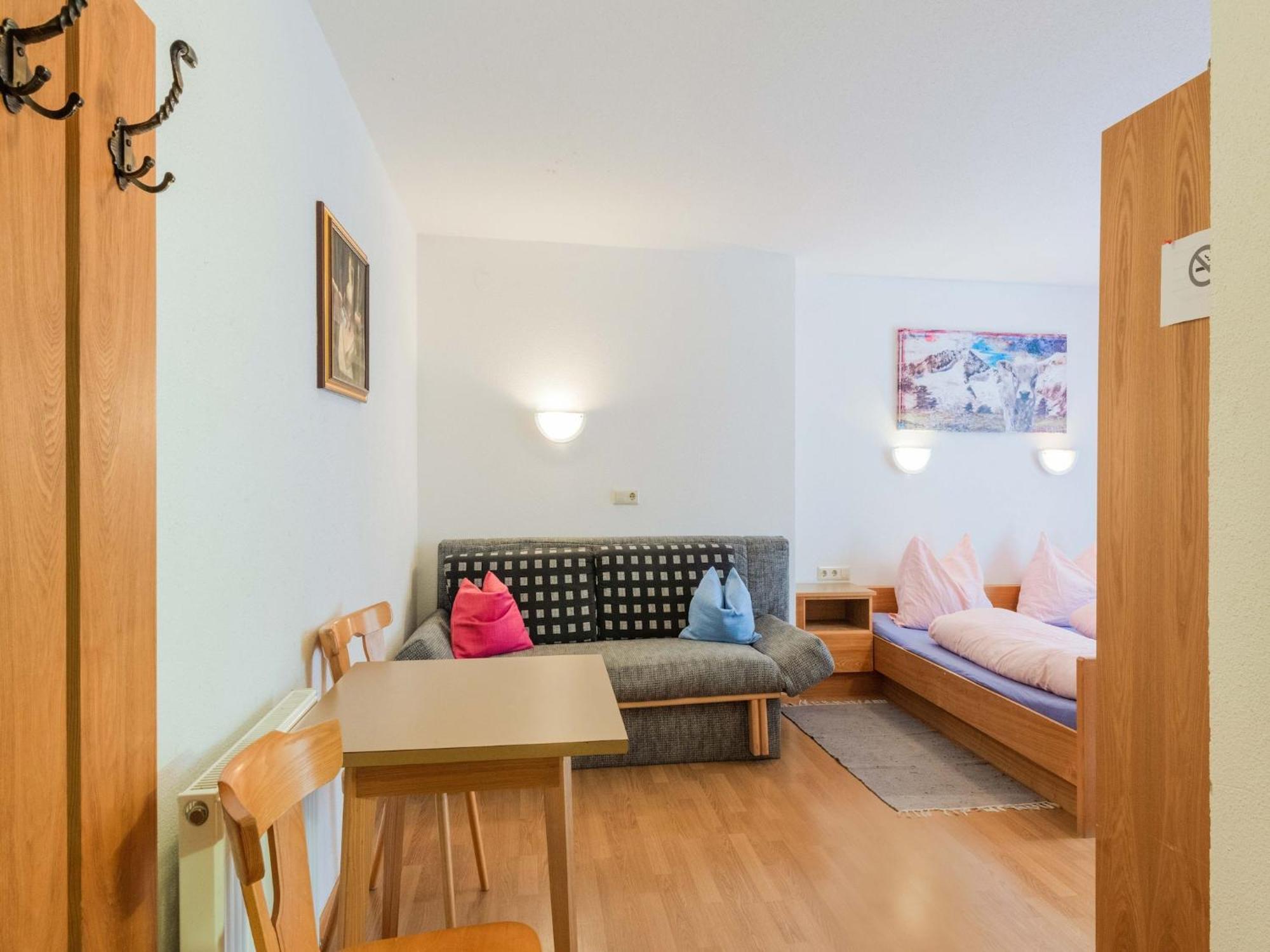Comfortable Apartment In L Ngenfeld With Ski Storage Langenfeld Exterior photo